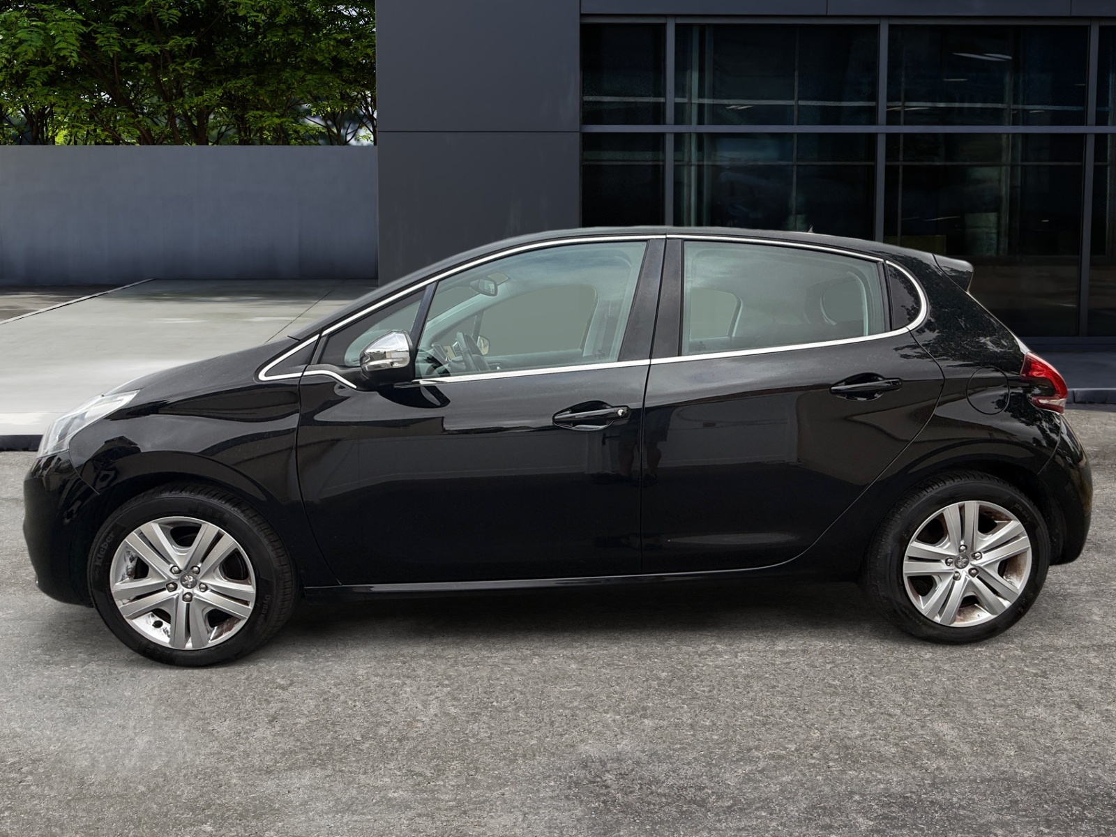 Peugeot 208 1