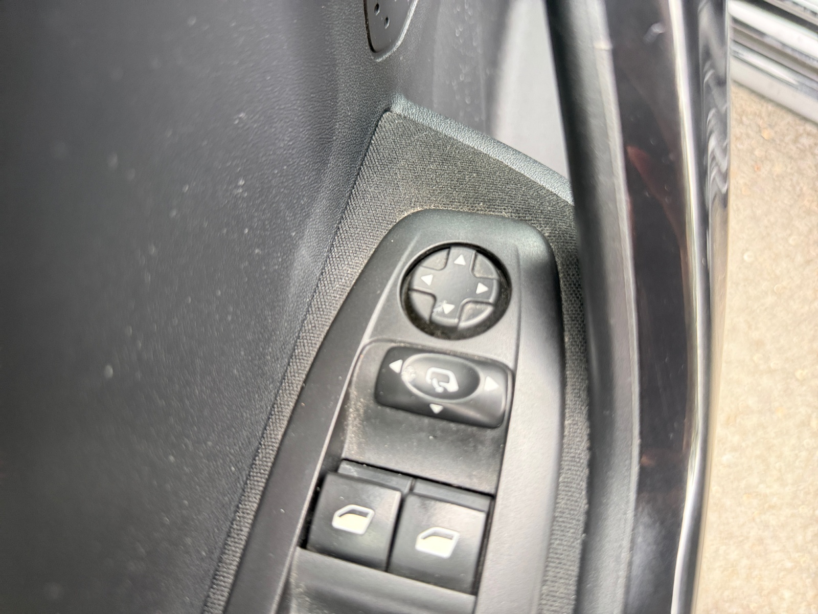 Peugeot 208 26