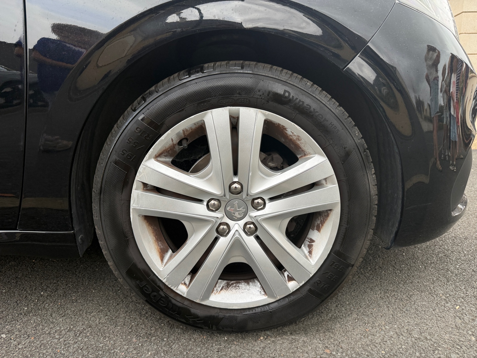 Peugeot 208 33