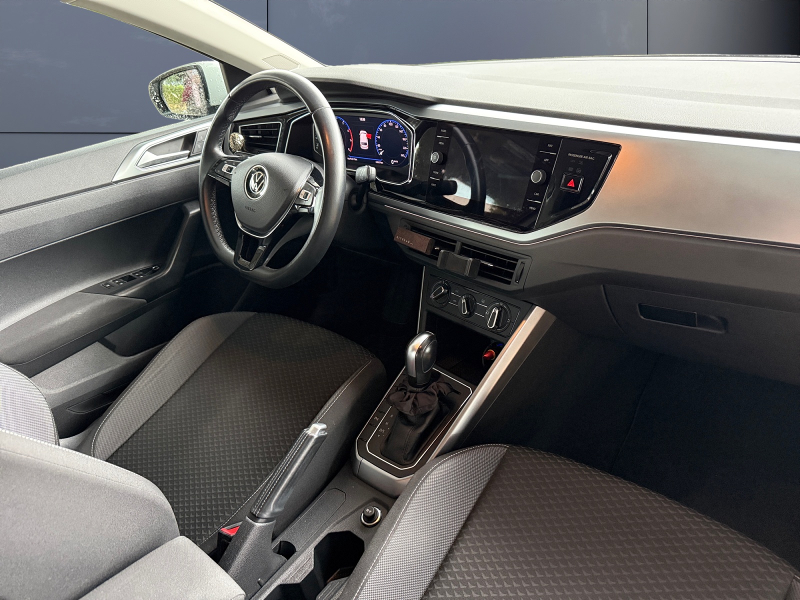 Volkswagen Polo 13