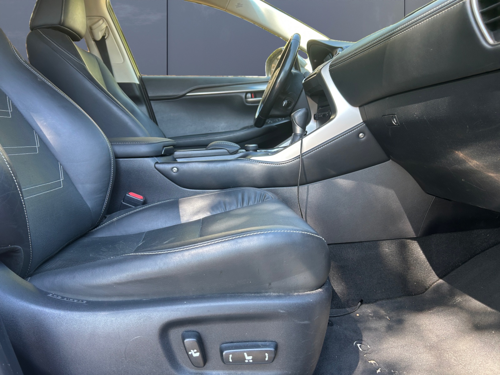 Lexus Nx 13