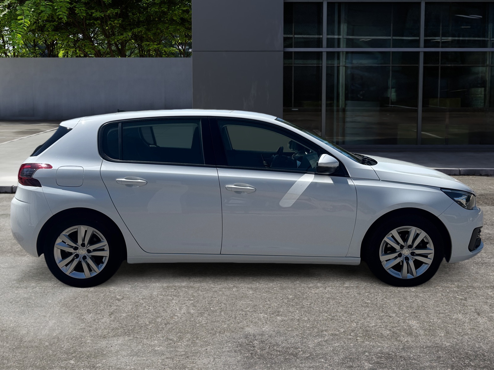Peugeot 308 5