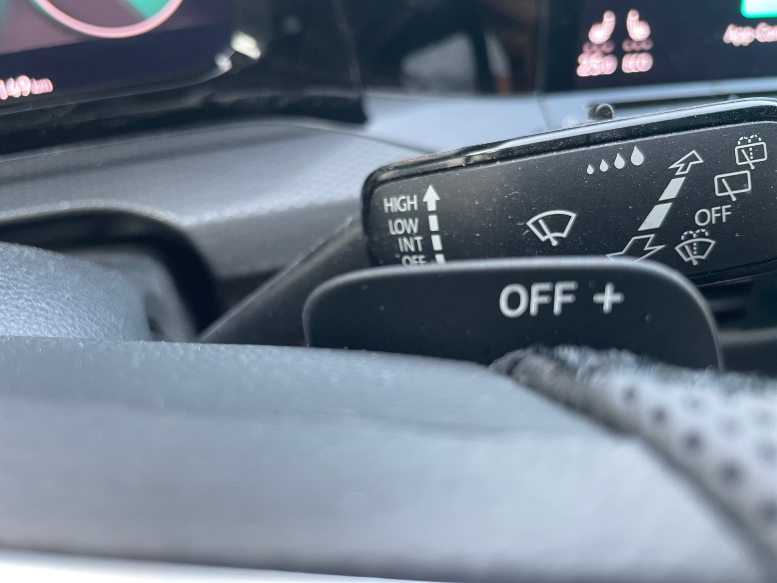 Volkswagen Golf 23