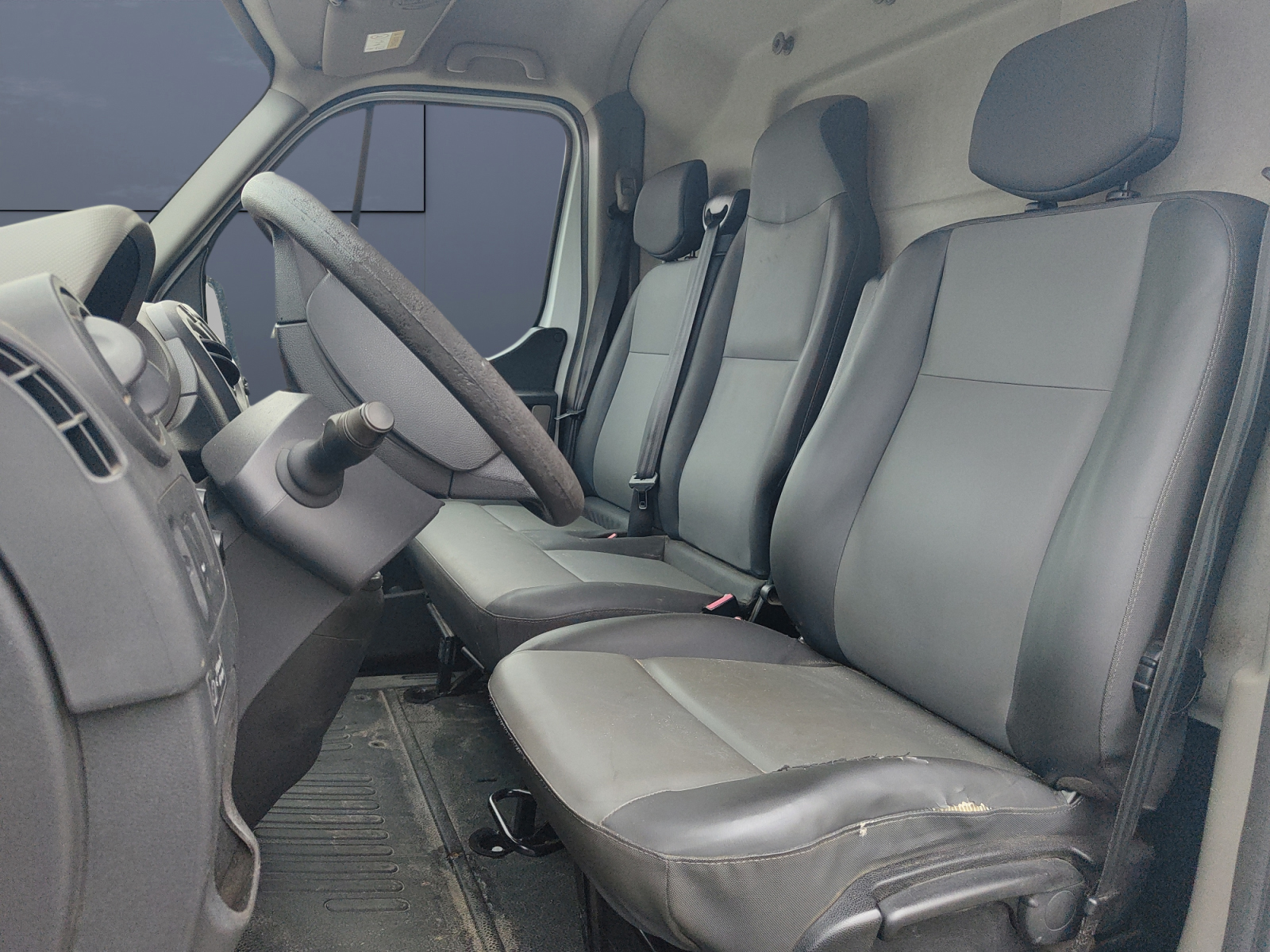 Renault Master Vu 9