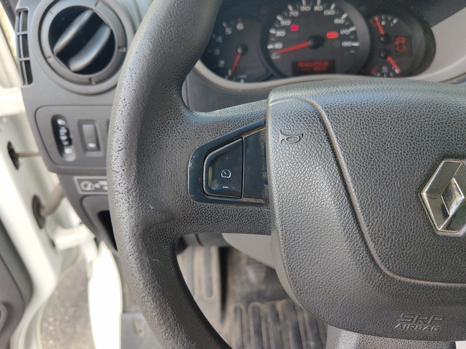 Renault Master Vu 18