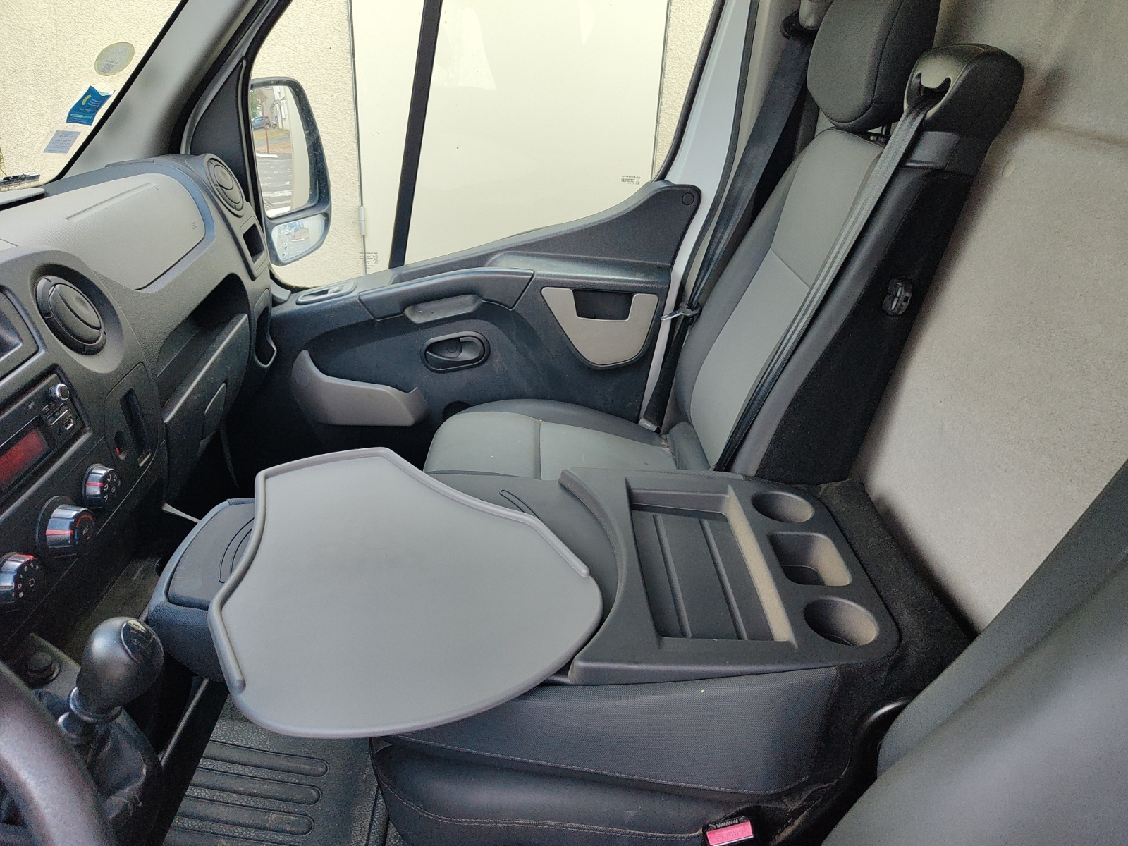Renault Master Vu 25