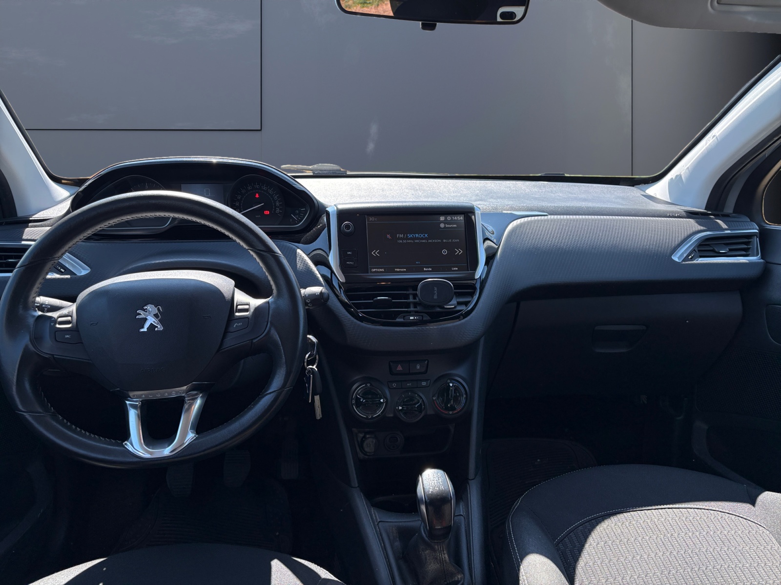 Peugeot 208 15
