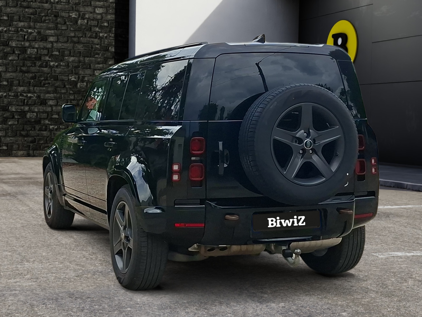 Land Rover Defender 2