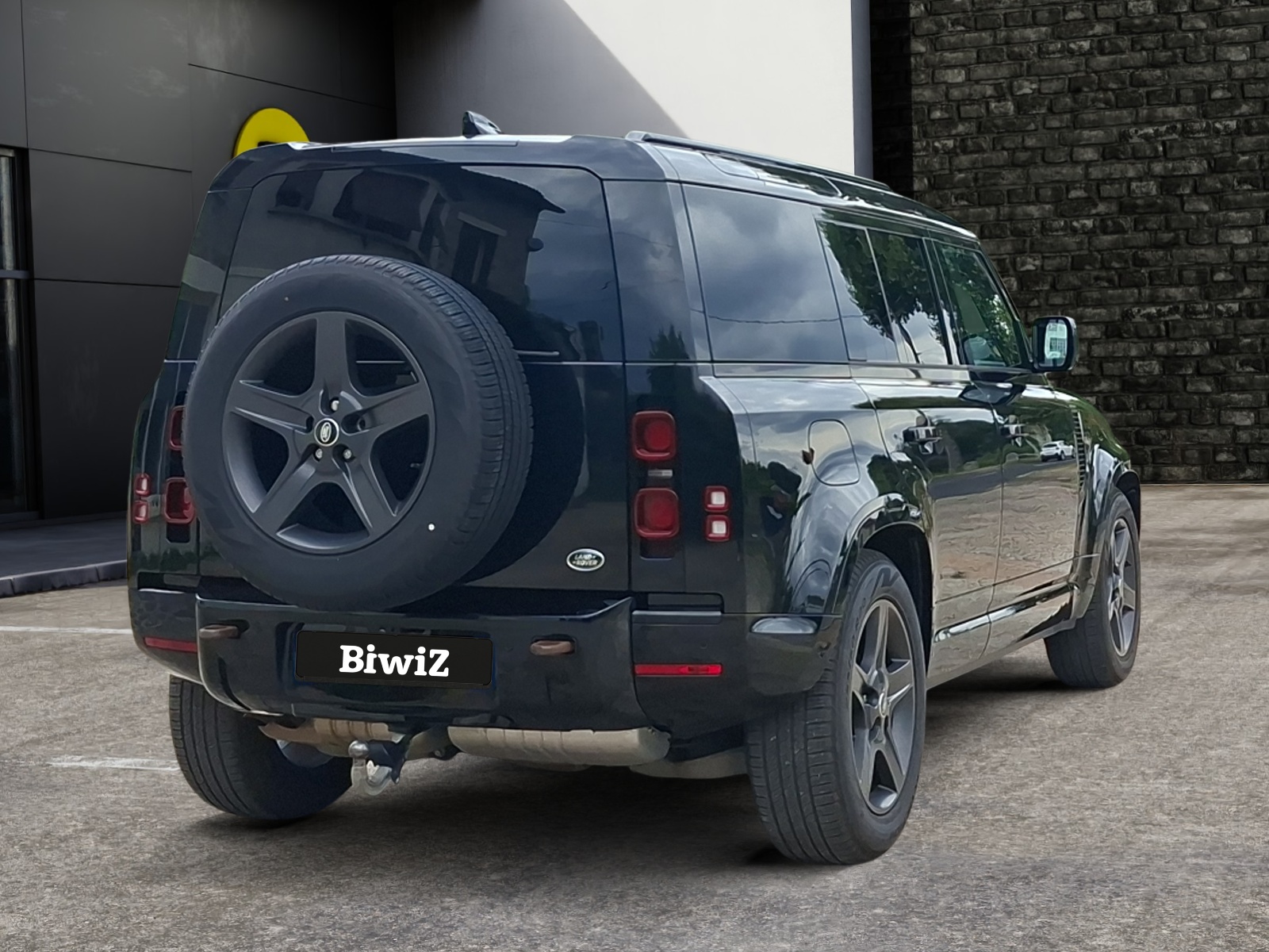 Land Rover Defender 4