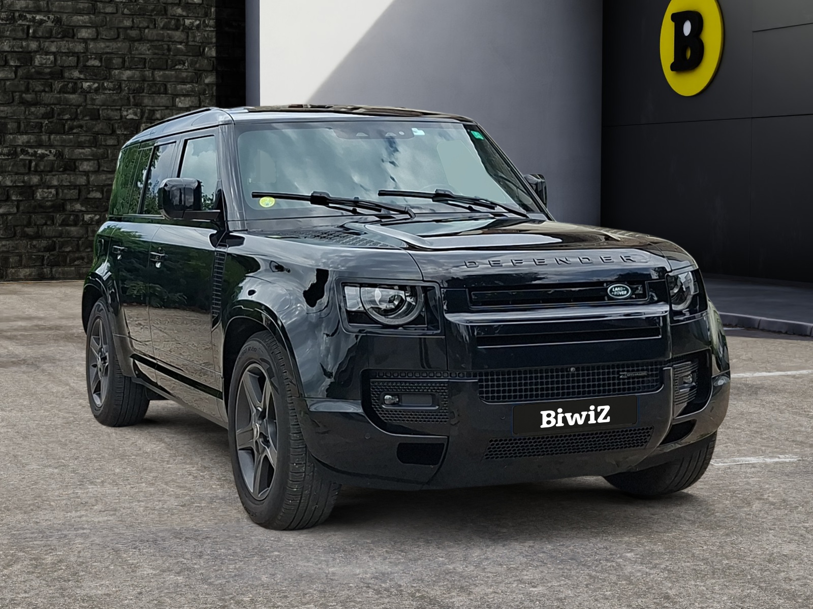 Land Rover Defender 6