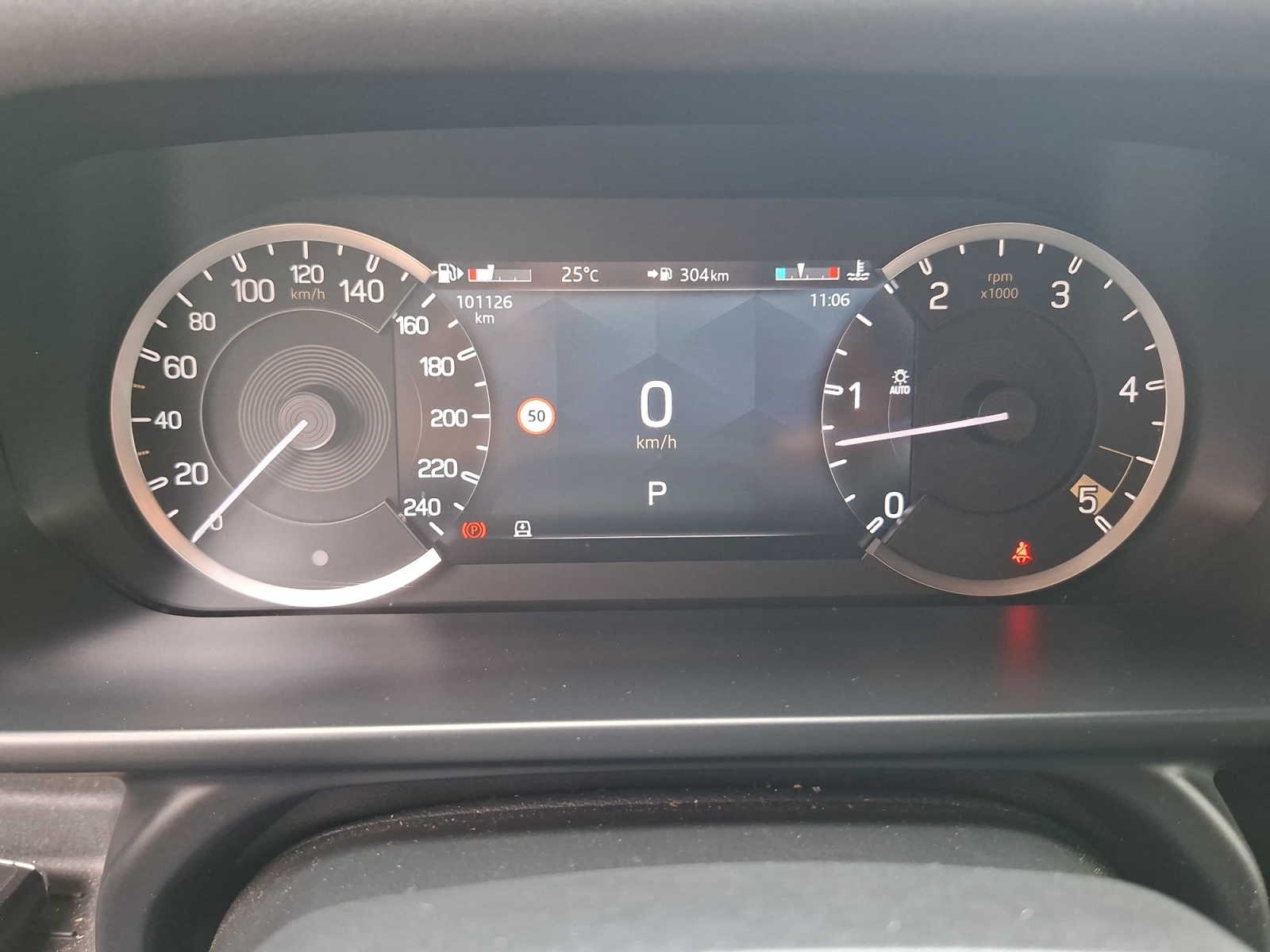 Land Rover Defender 16