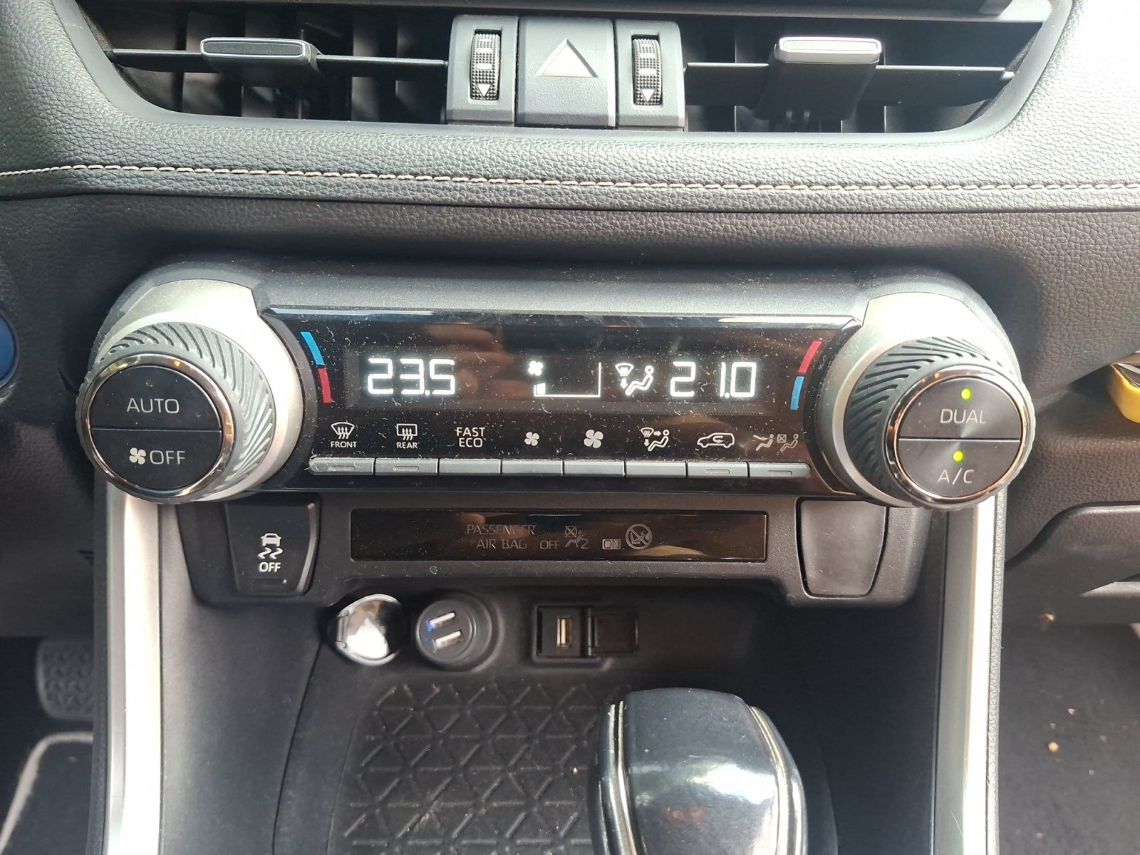 Toyota Rav-4 32