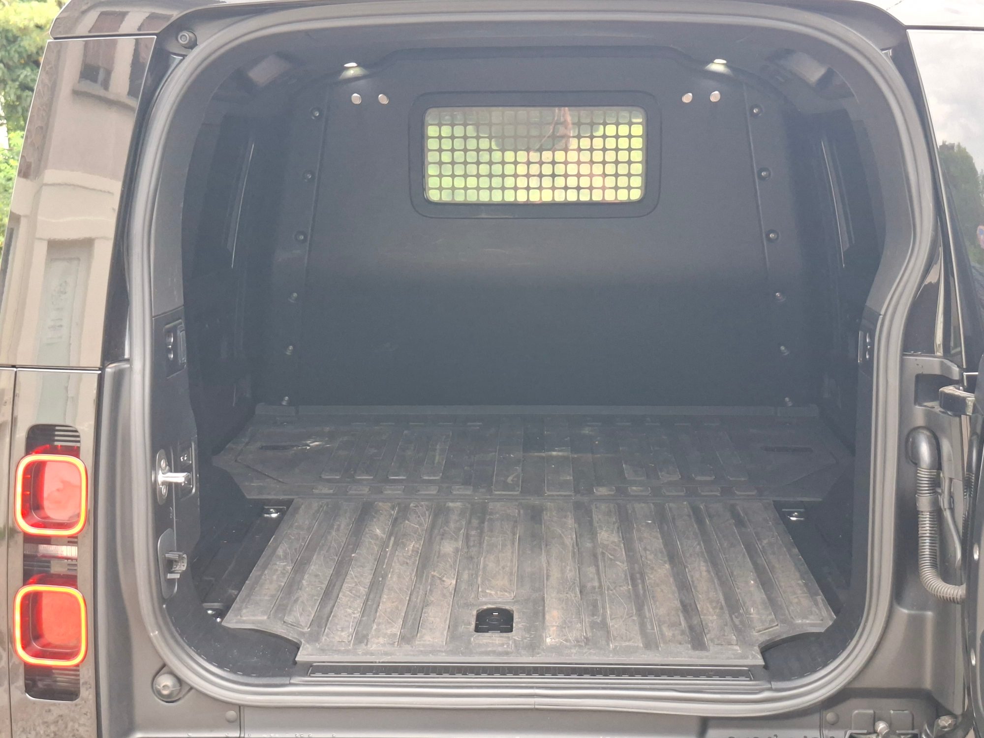 Land Rover Defender 47