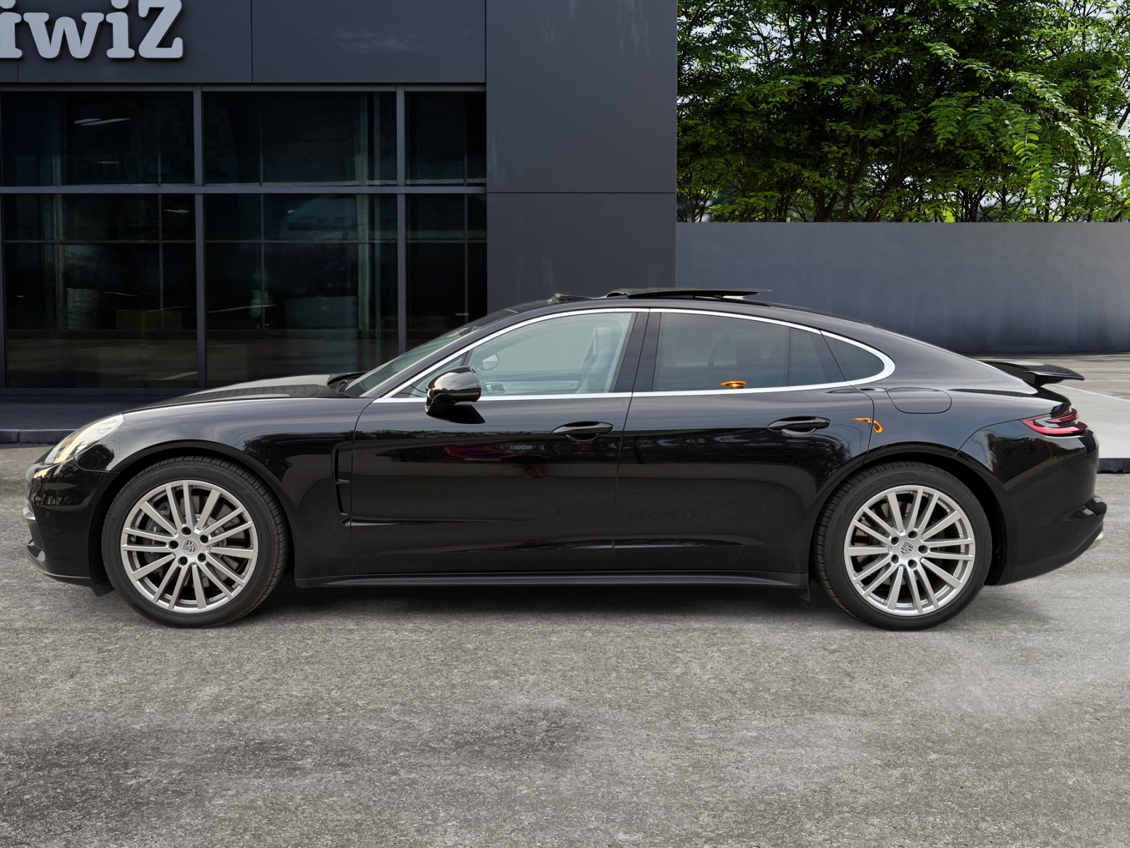 Porsche Panamera 1