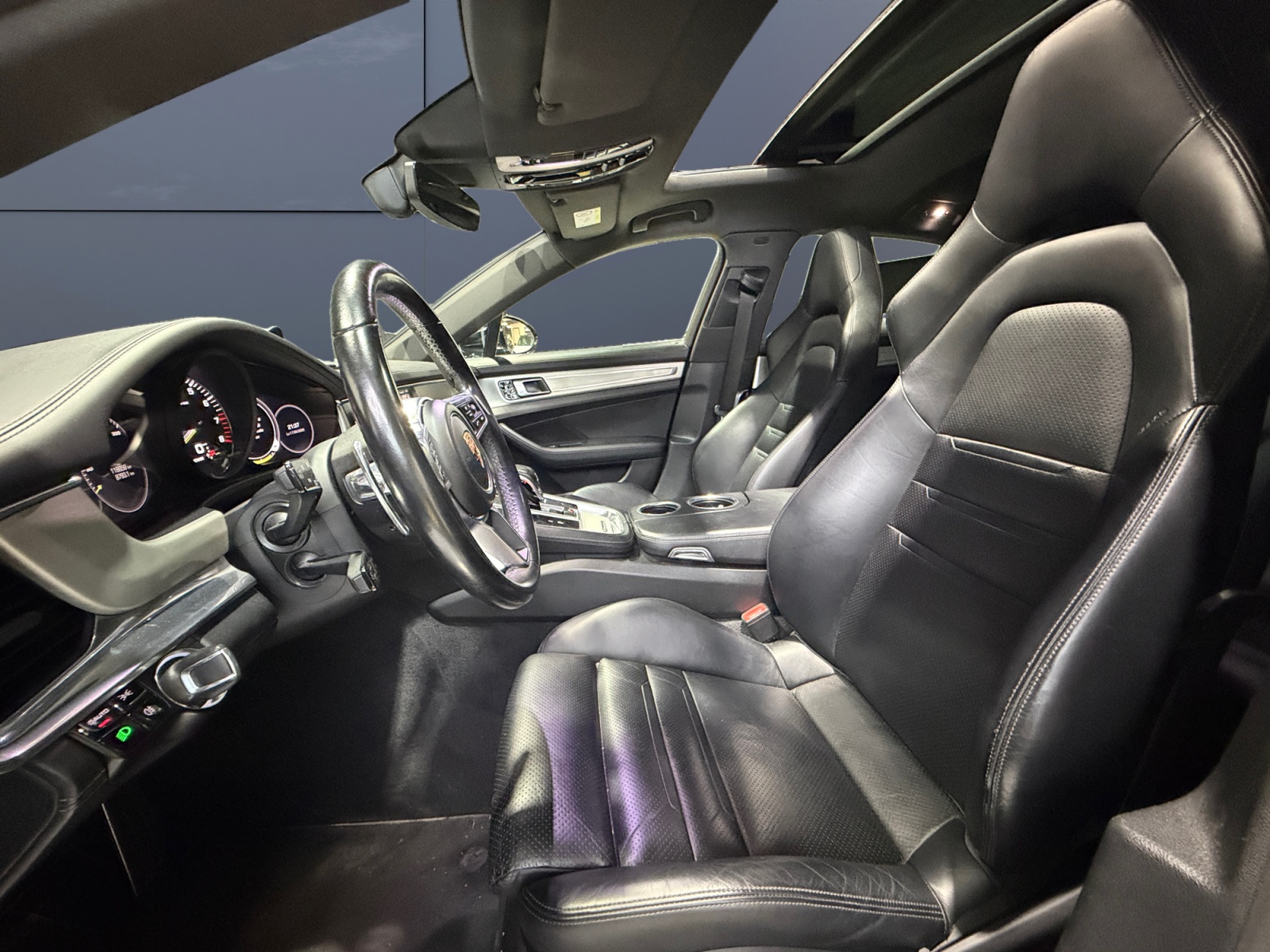 Porsche Panamera 9