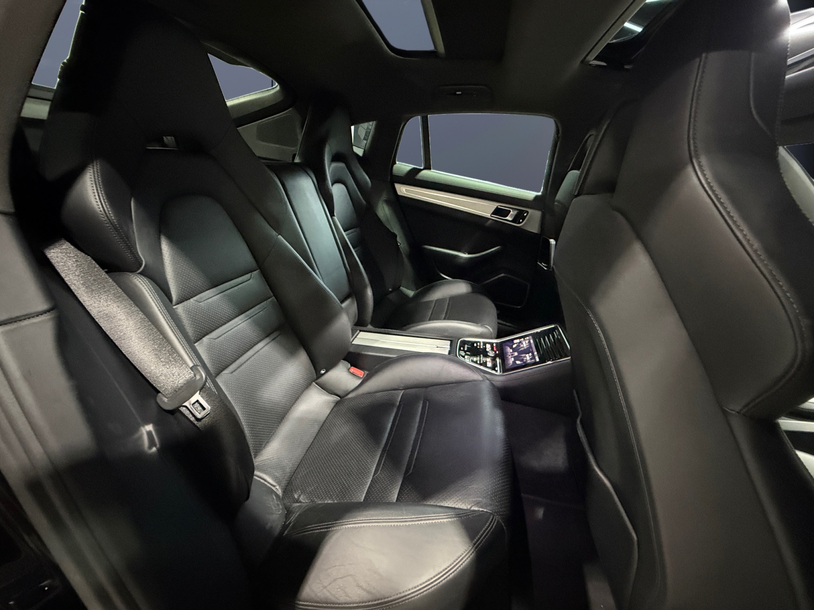 Porsche Panamera 11
