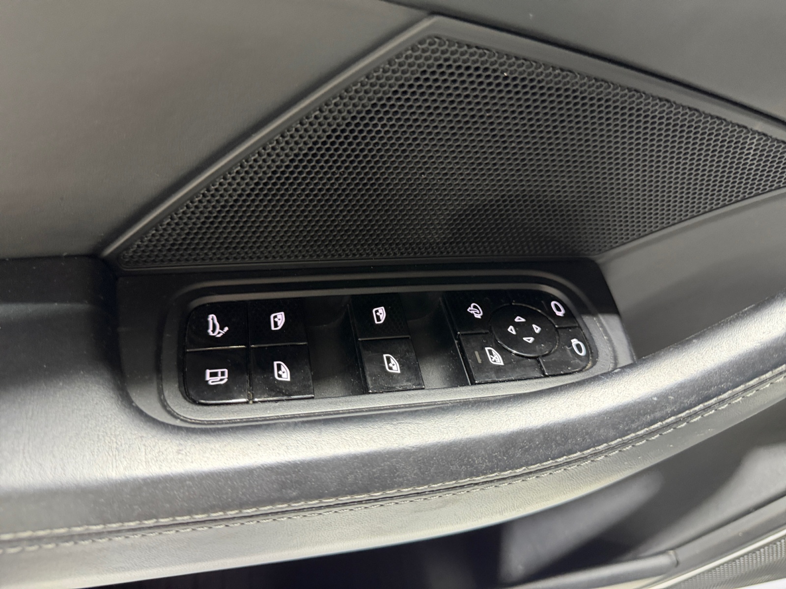 Porsche Panamera 18