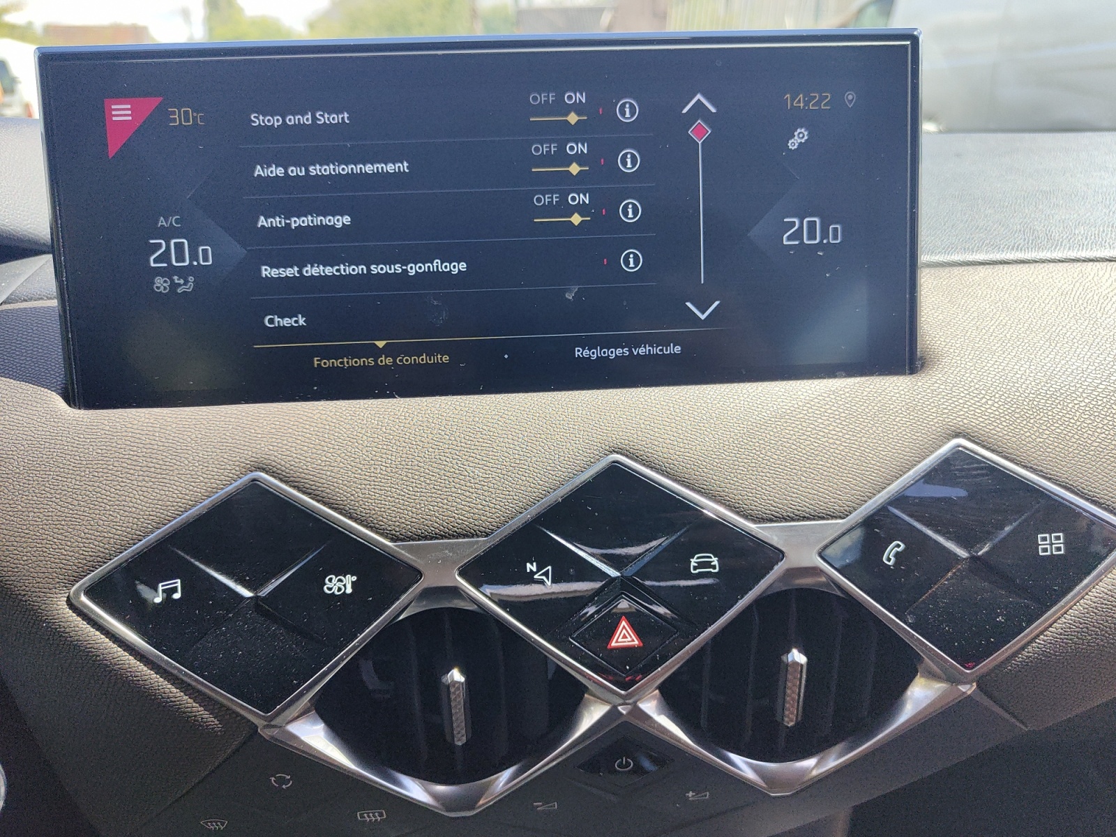 Ds Automobiles Ds3 21