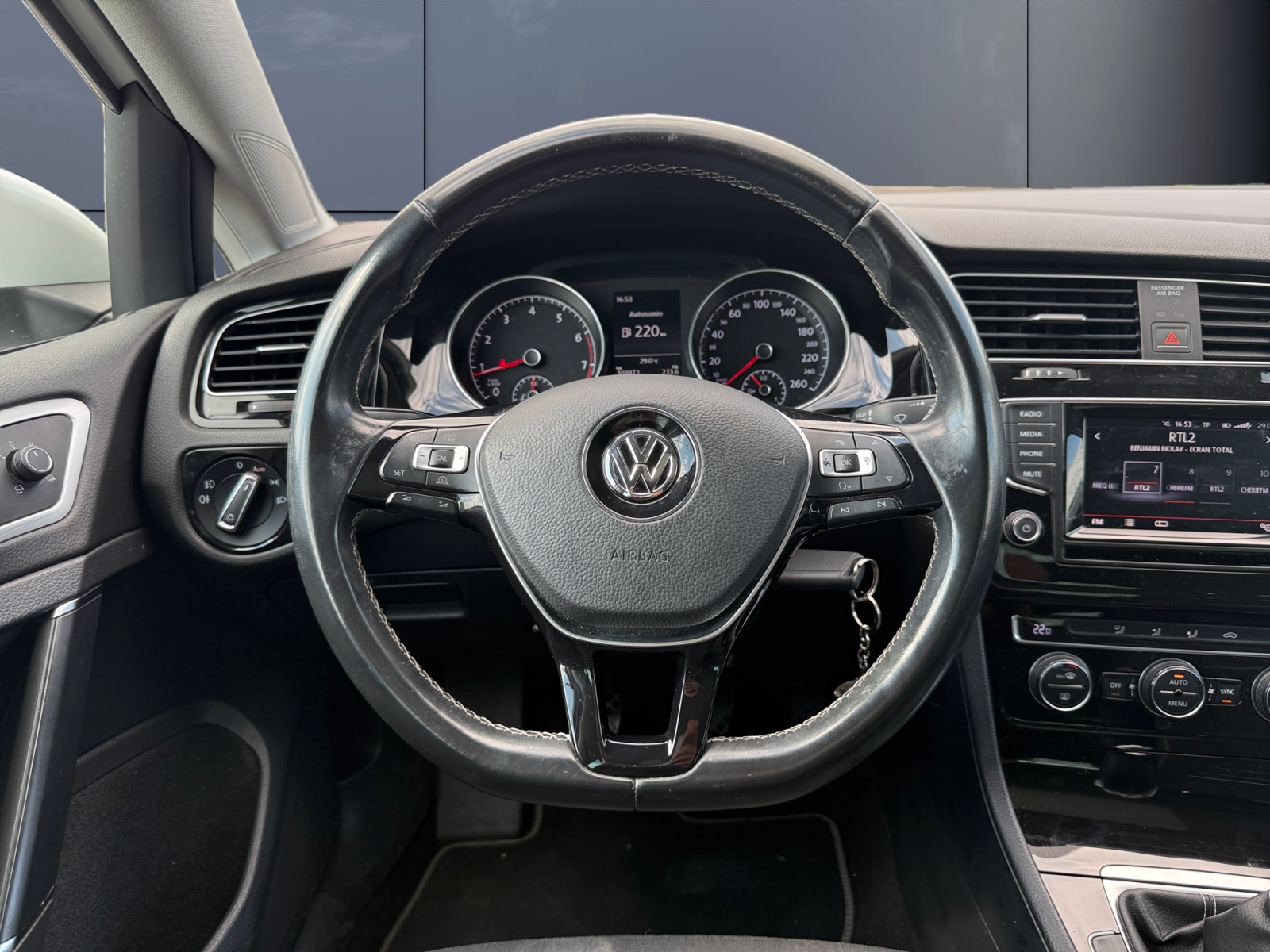 Volkswagen Golf 15