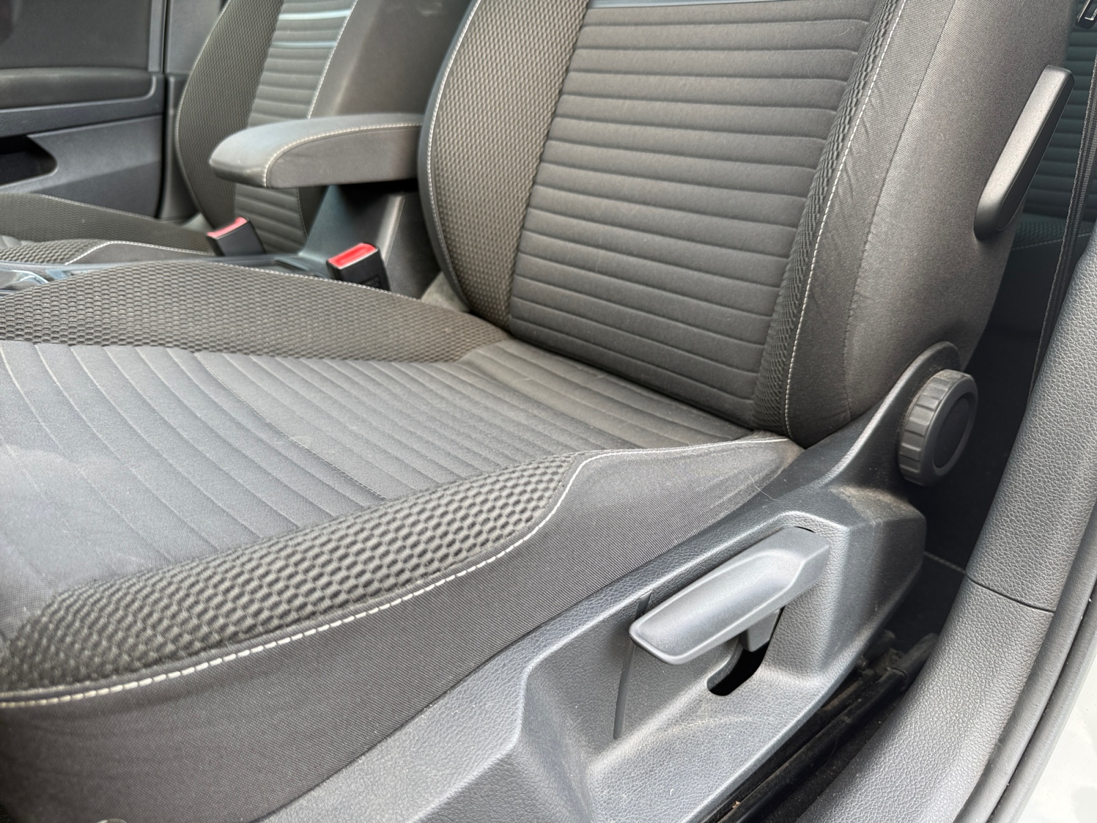 Volkswagen Golf 24