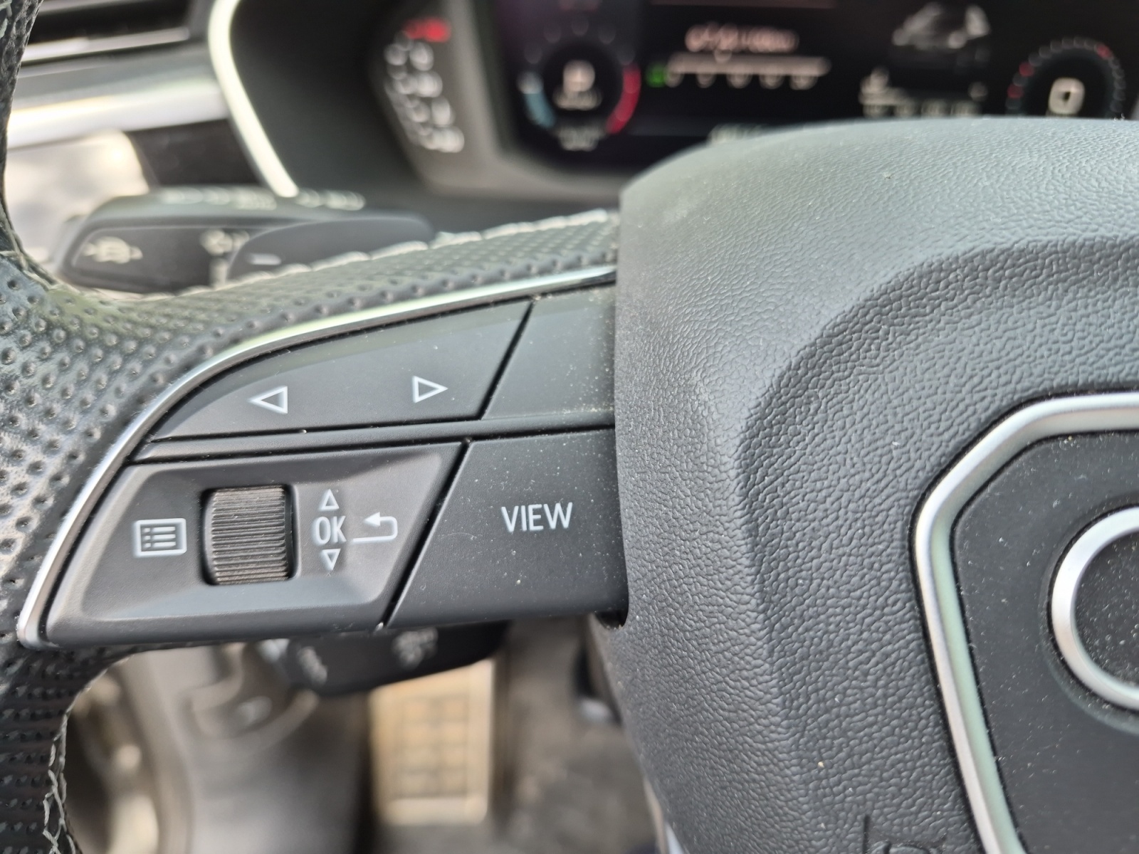 Audi Q3 20