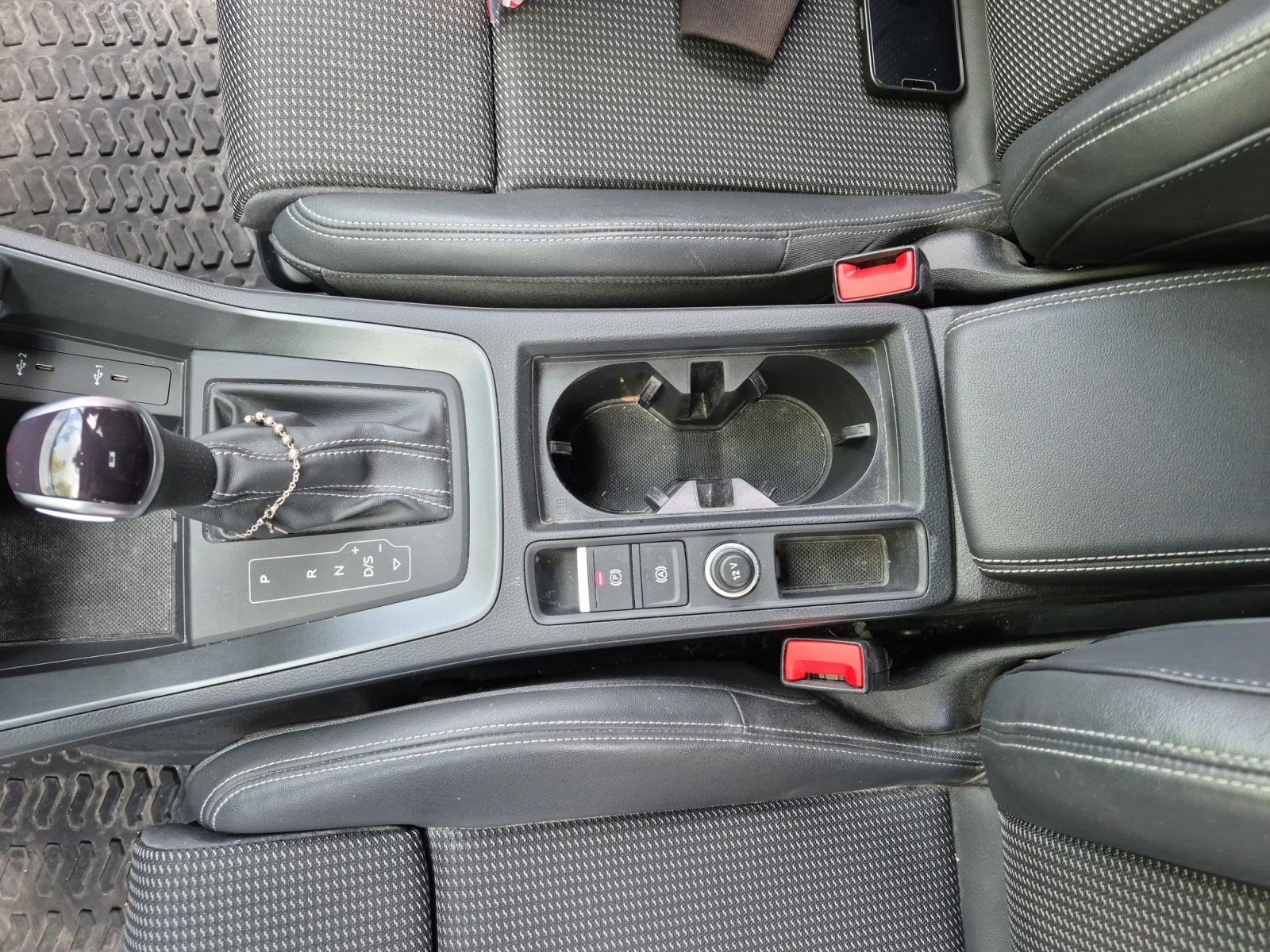Audi Q3 28