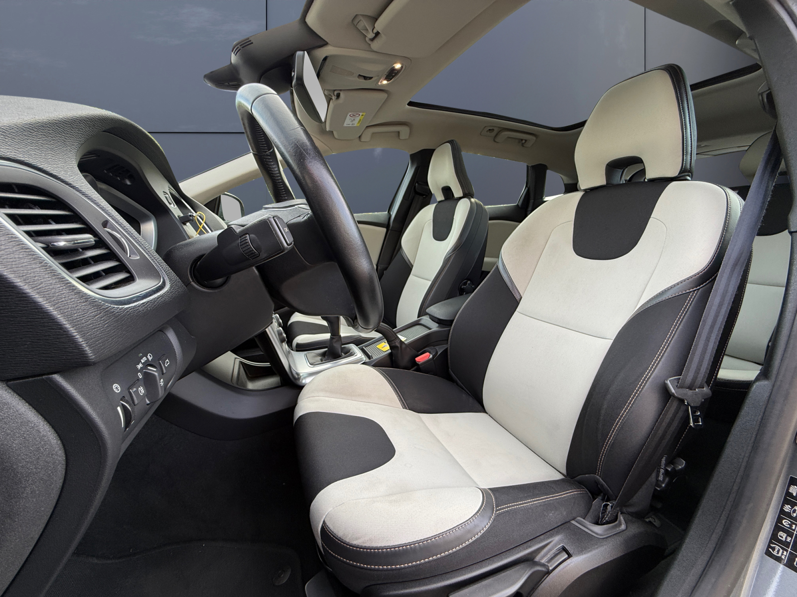 Volvo V40 Cross Country 9