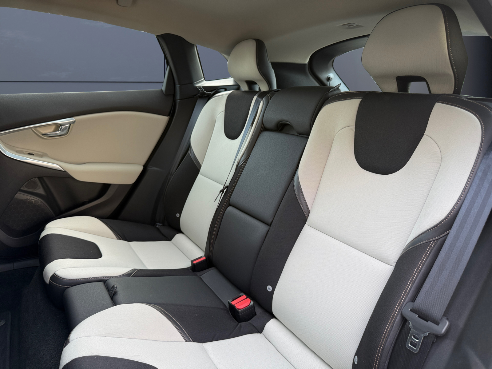 Volvo V40 Cross Country 10