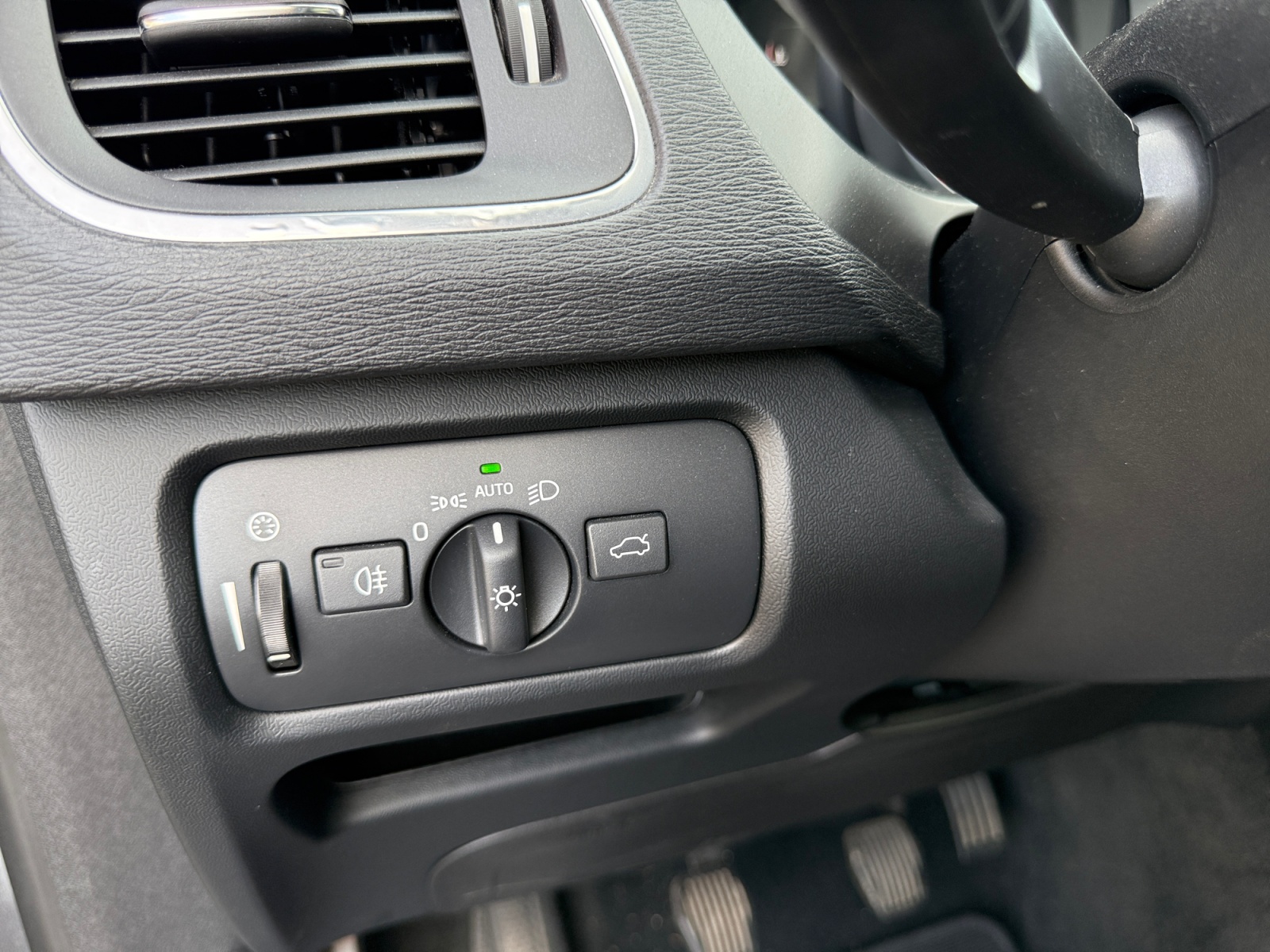 Volvo V40 Cross Country 18