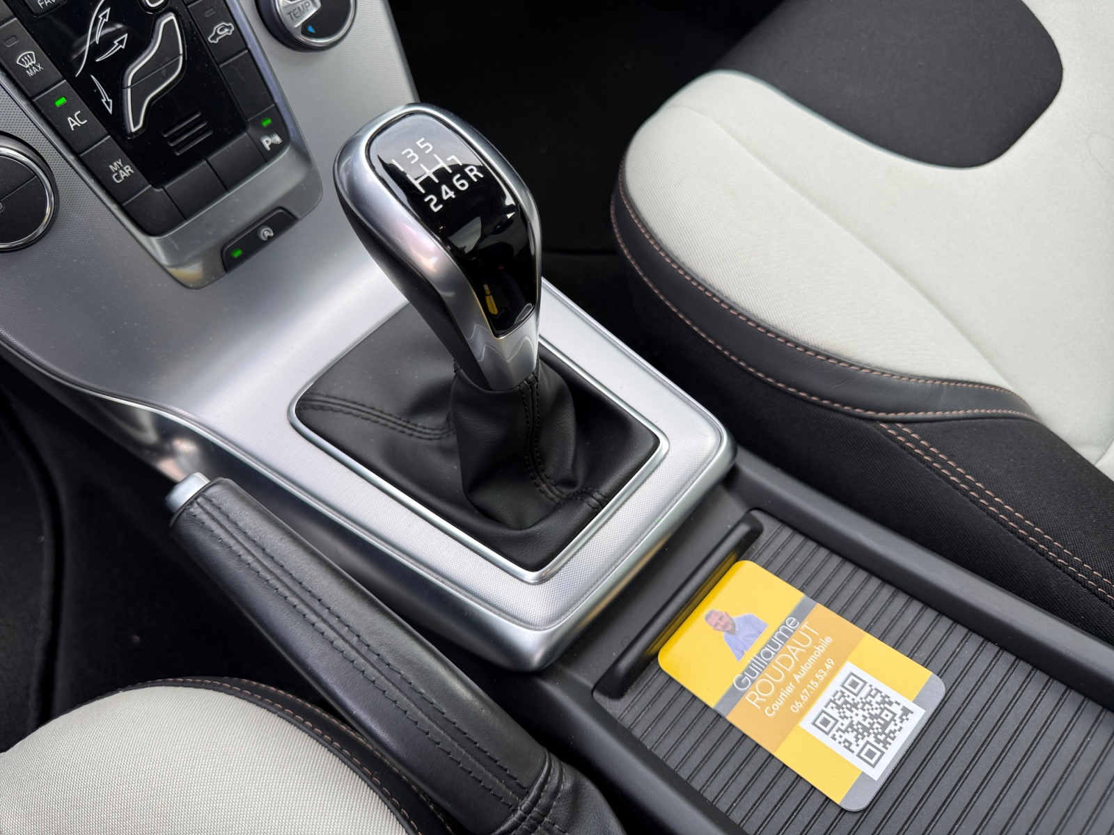 Volvo V40 Cross Country 29