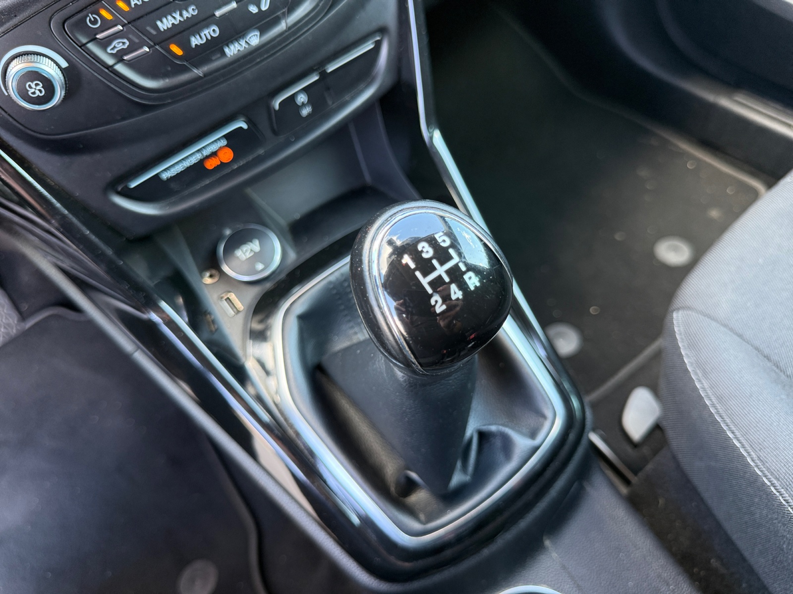 Ford B-Max 28
