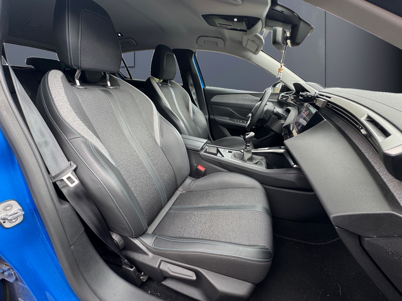 Peugeot 308 13