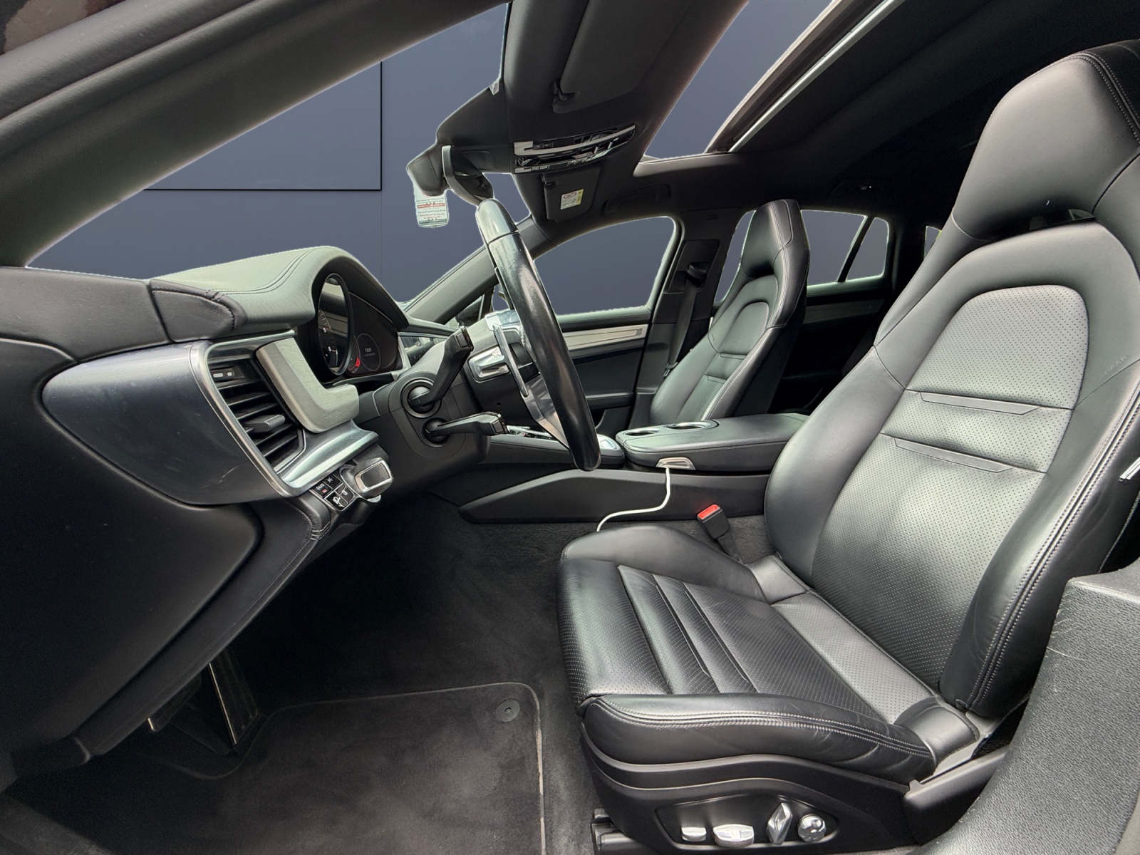 Porsche Panamera 9