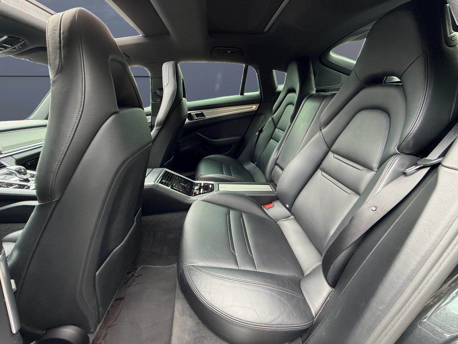 Porsche Panamera 10