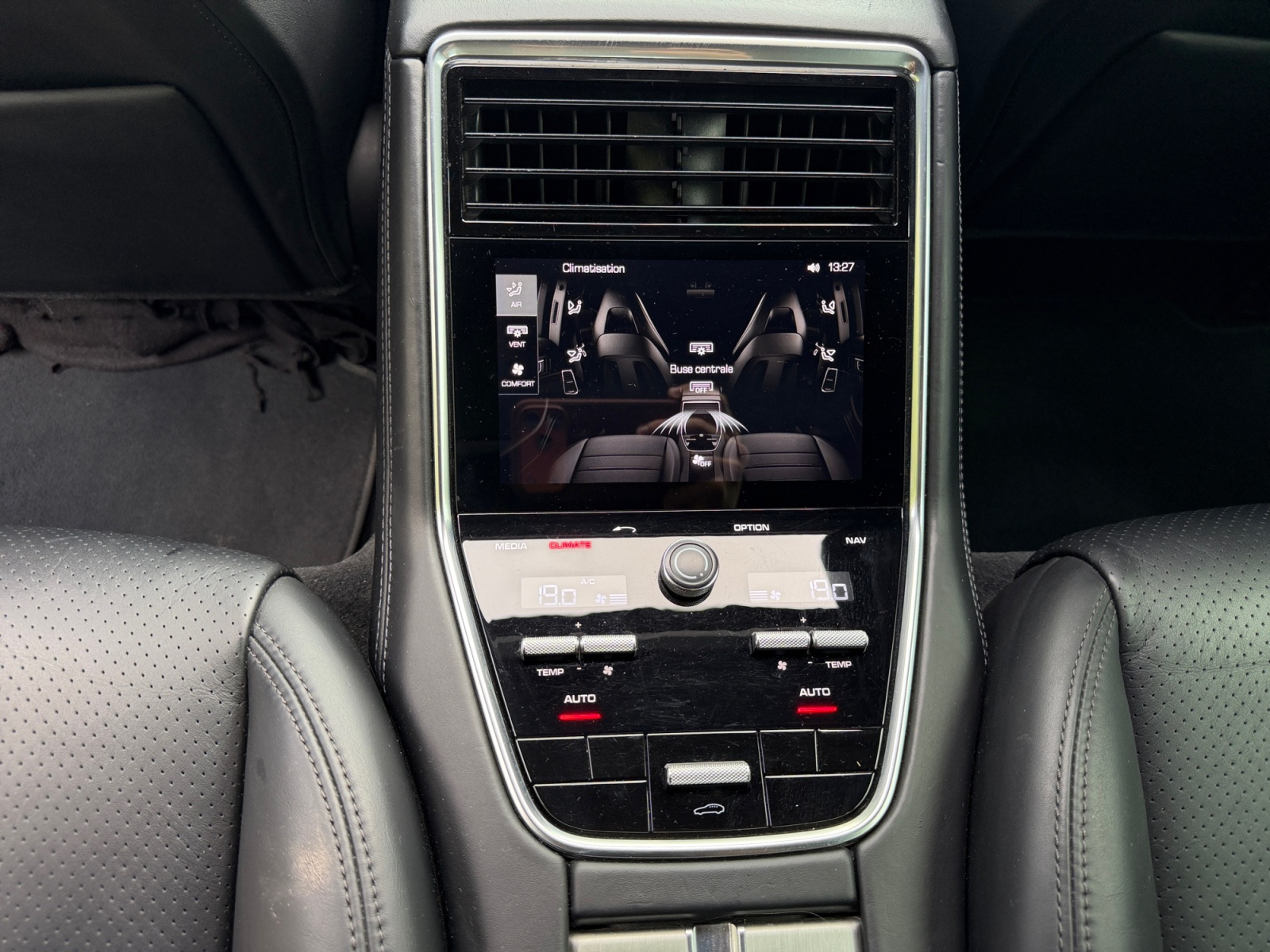 Porsche Panamera 34