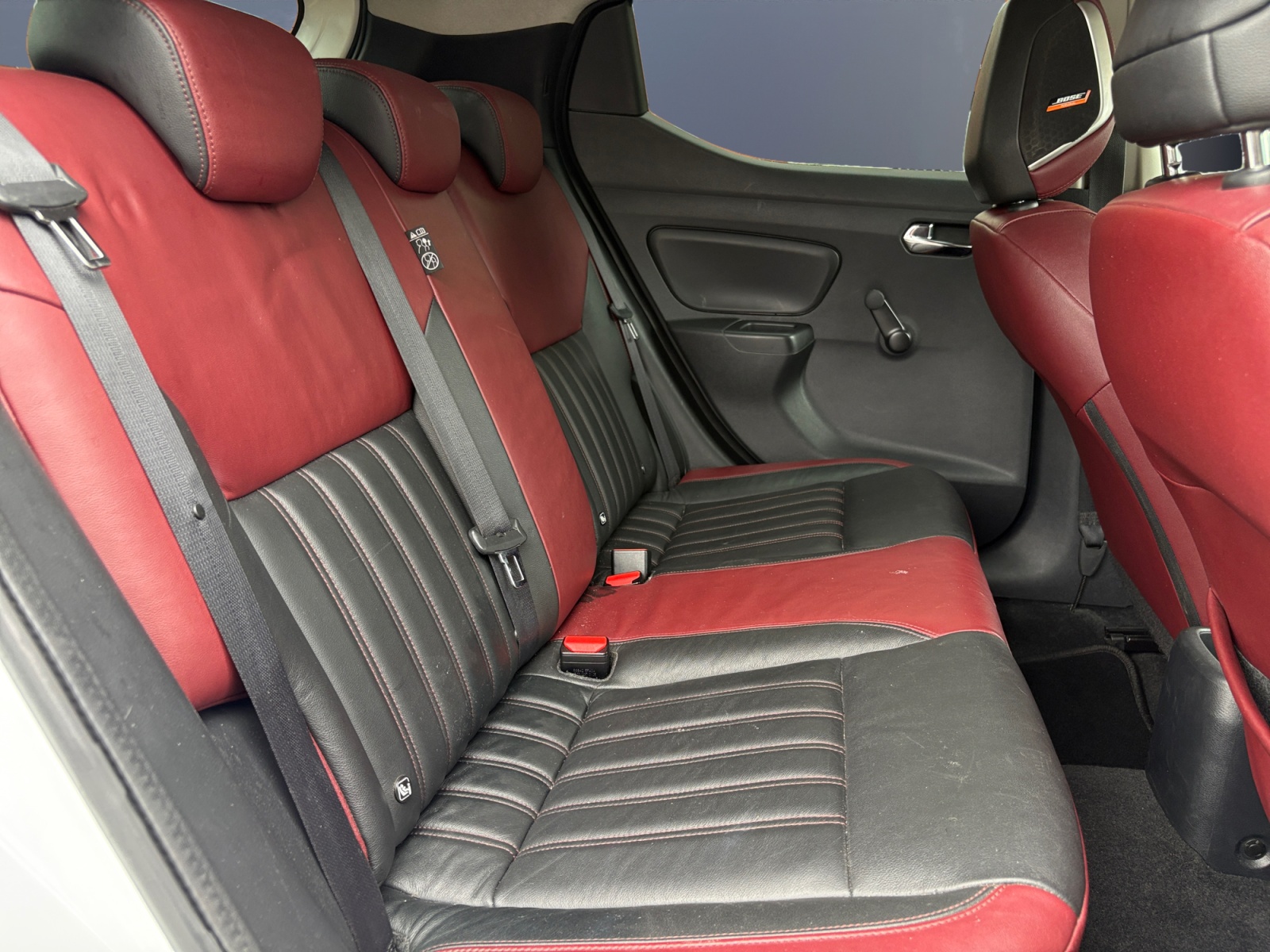 Nissan Micra 12