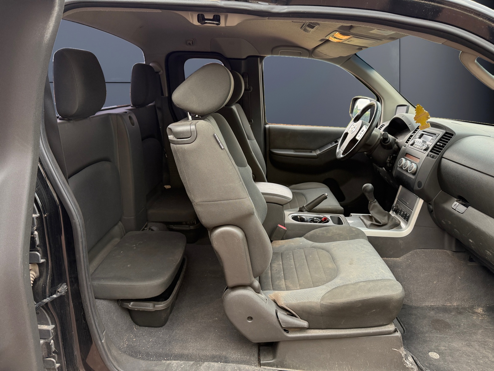 Nissan Navara 11