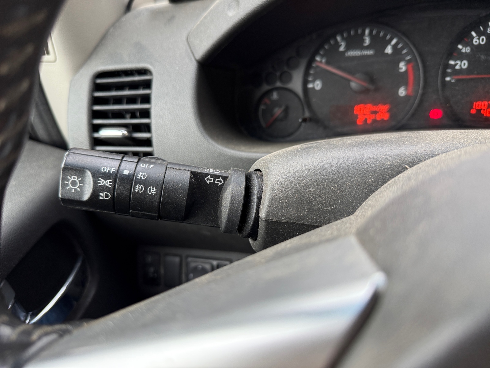 Nissan Navara 24