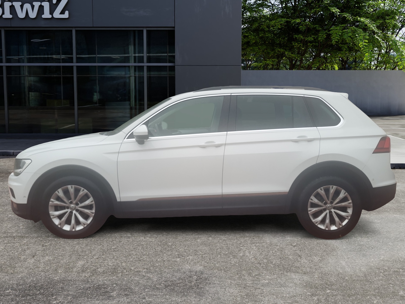 Volkswagen Tiguan 1