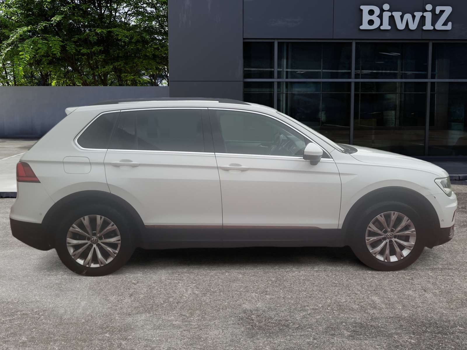 Volkswagen Tiguan 5