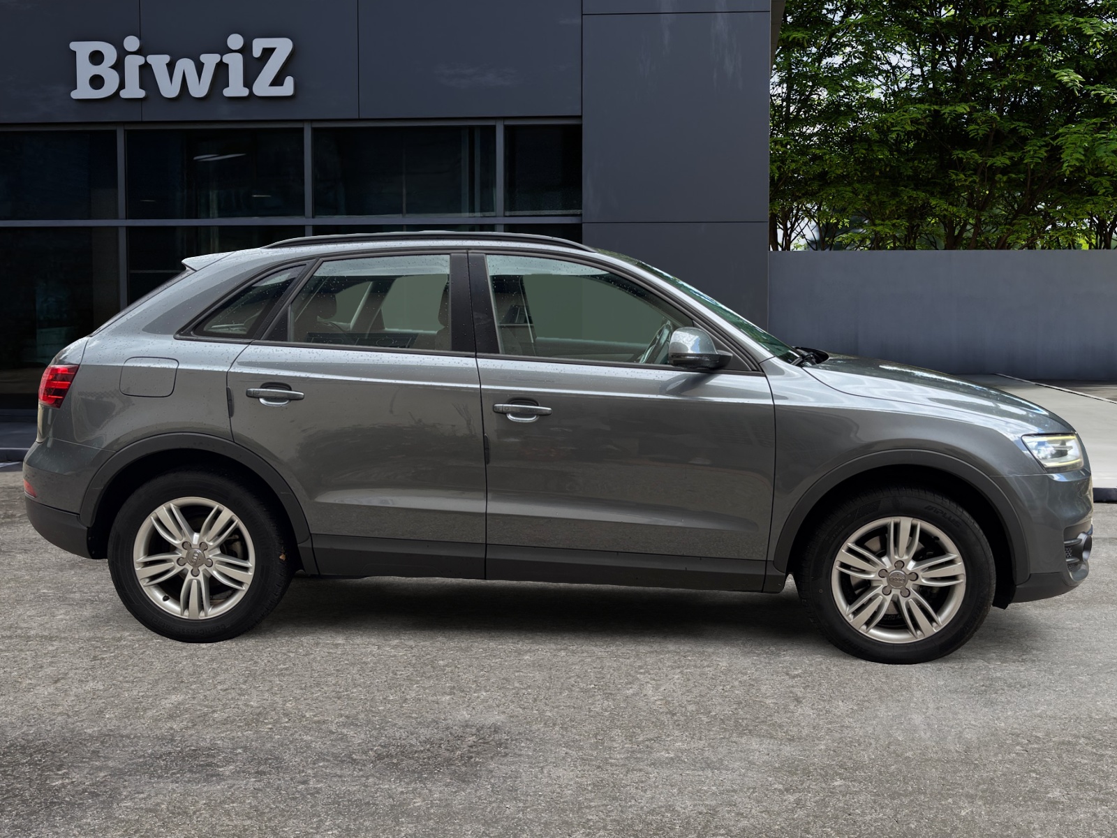 Audi Q3 5