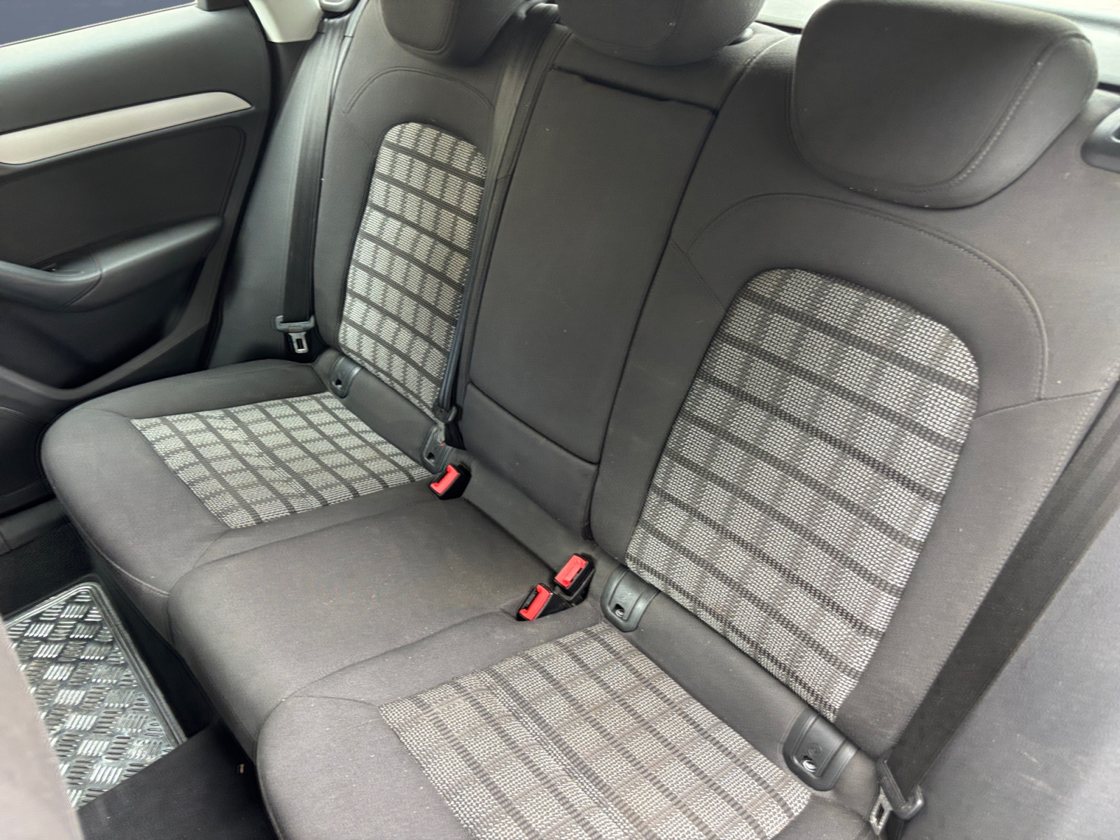 Audi Q3 10