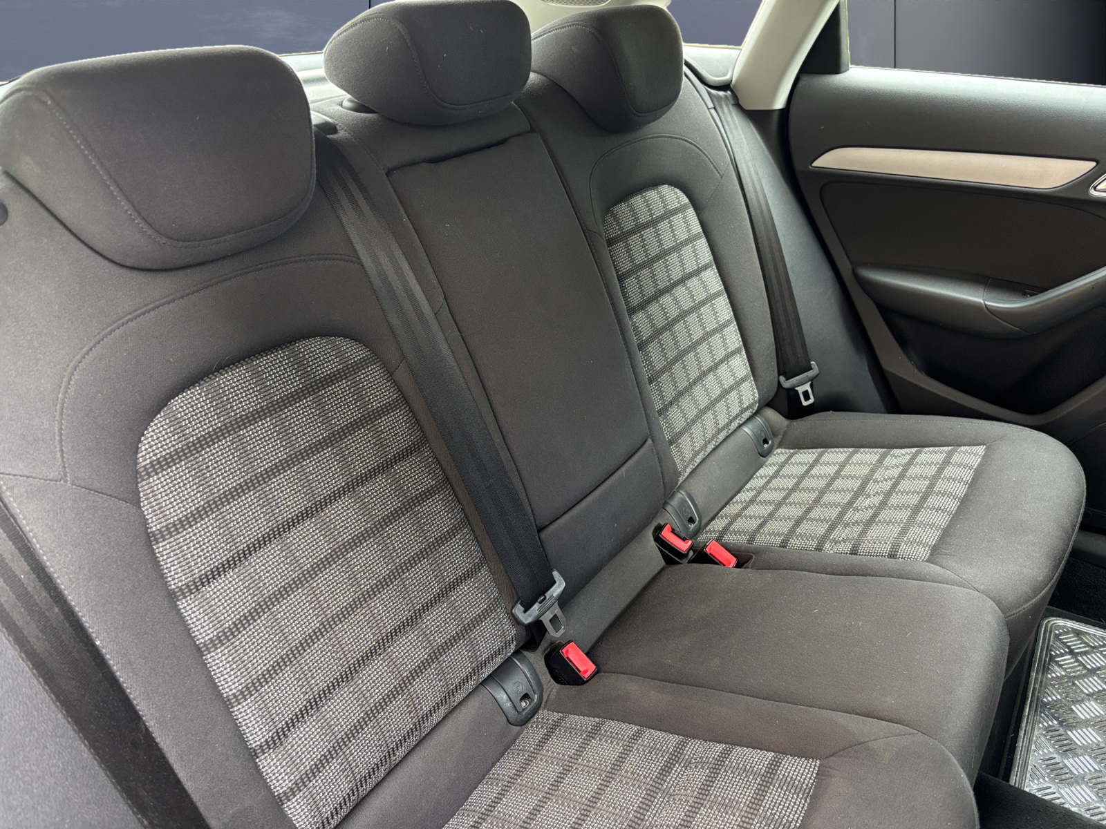Audi Q3 11