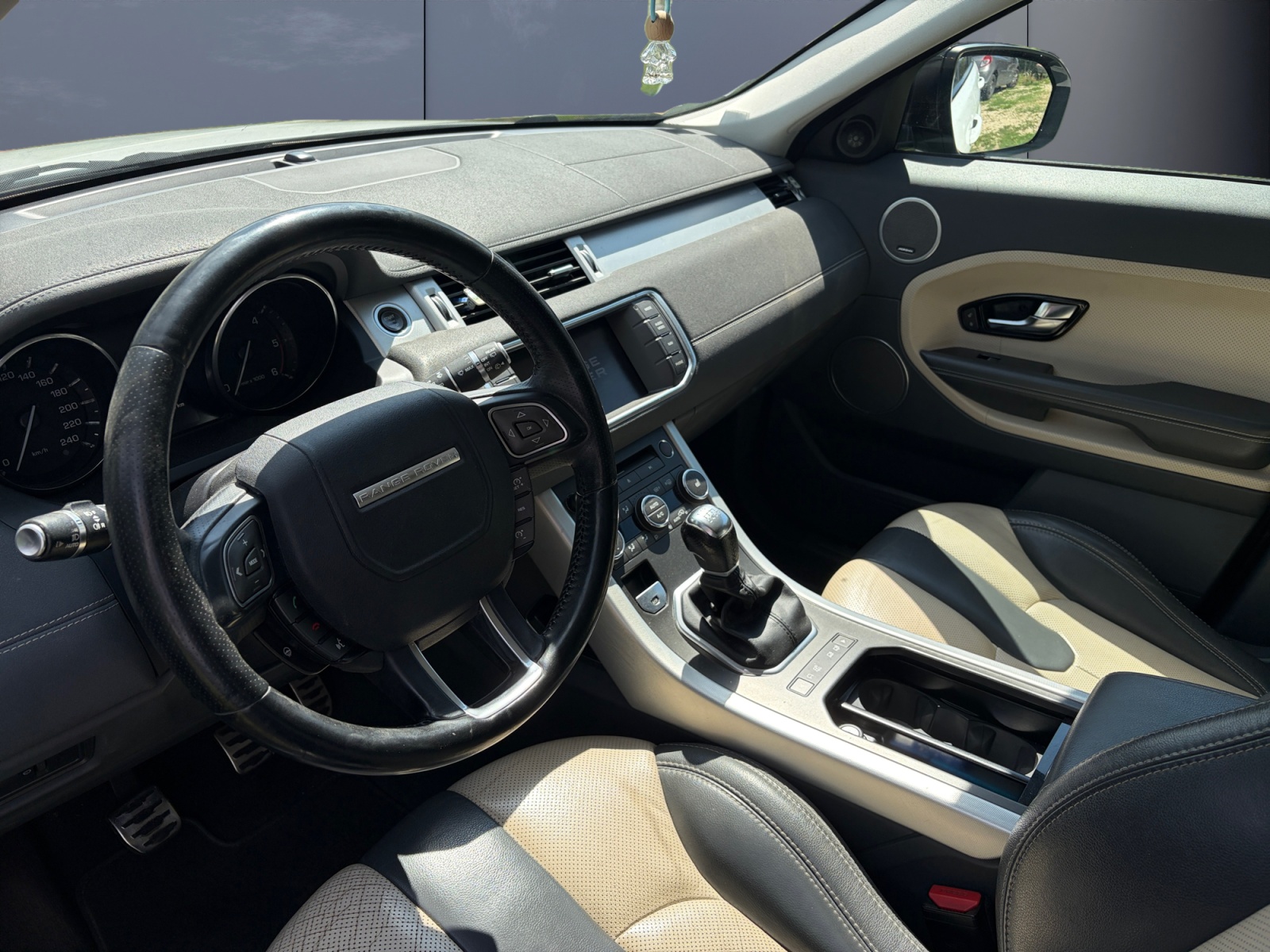 Land Rover Range Rover Evoque 8
