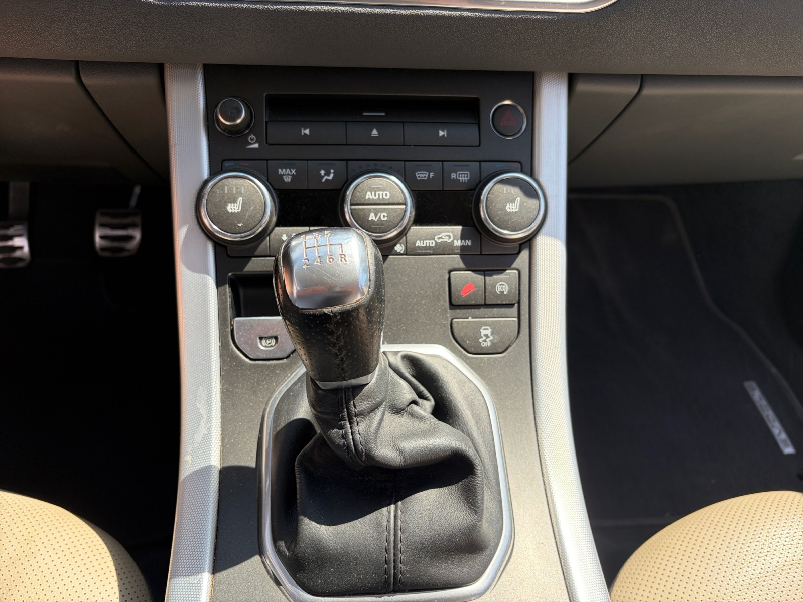Land Rover Range Rover Evoque 22