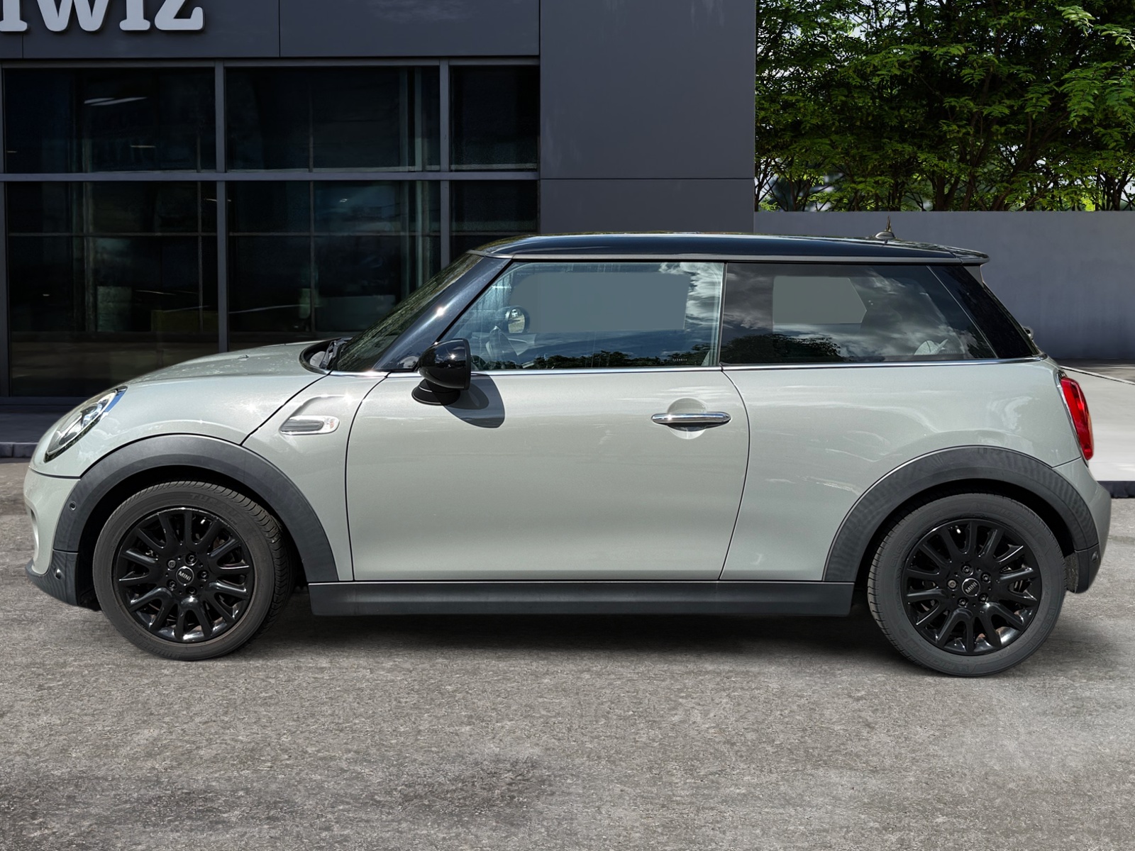 Mini Mini 1