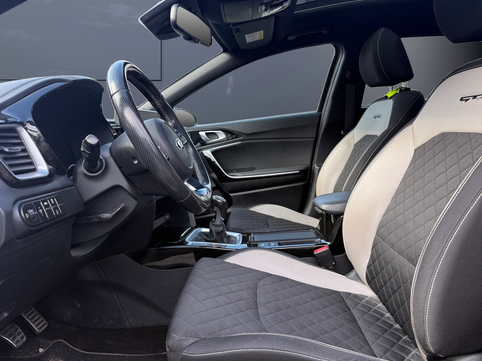 Kia Ceed 9
