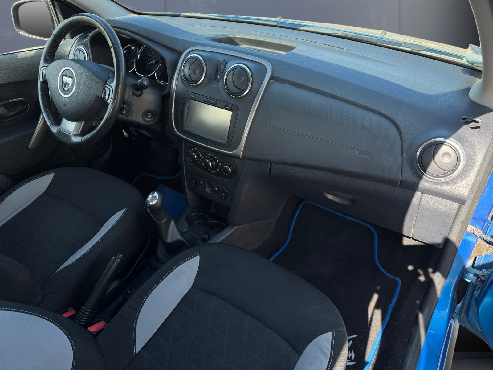 Dacia Sandero 12