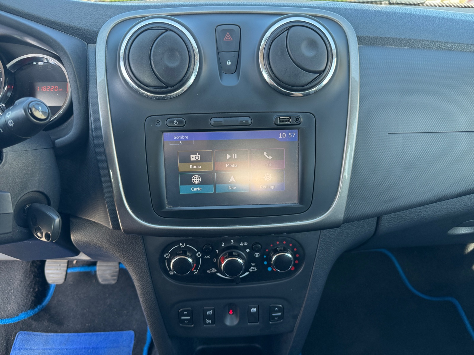 Dacia Sandero 24