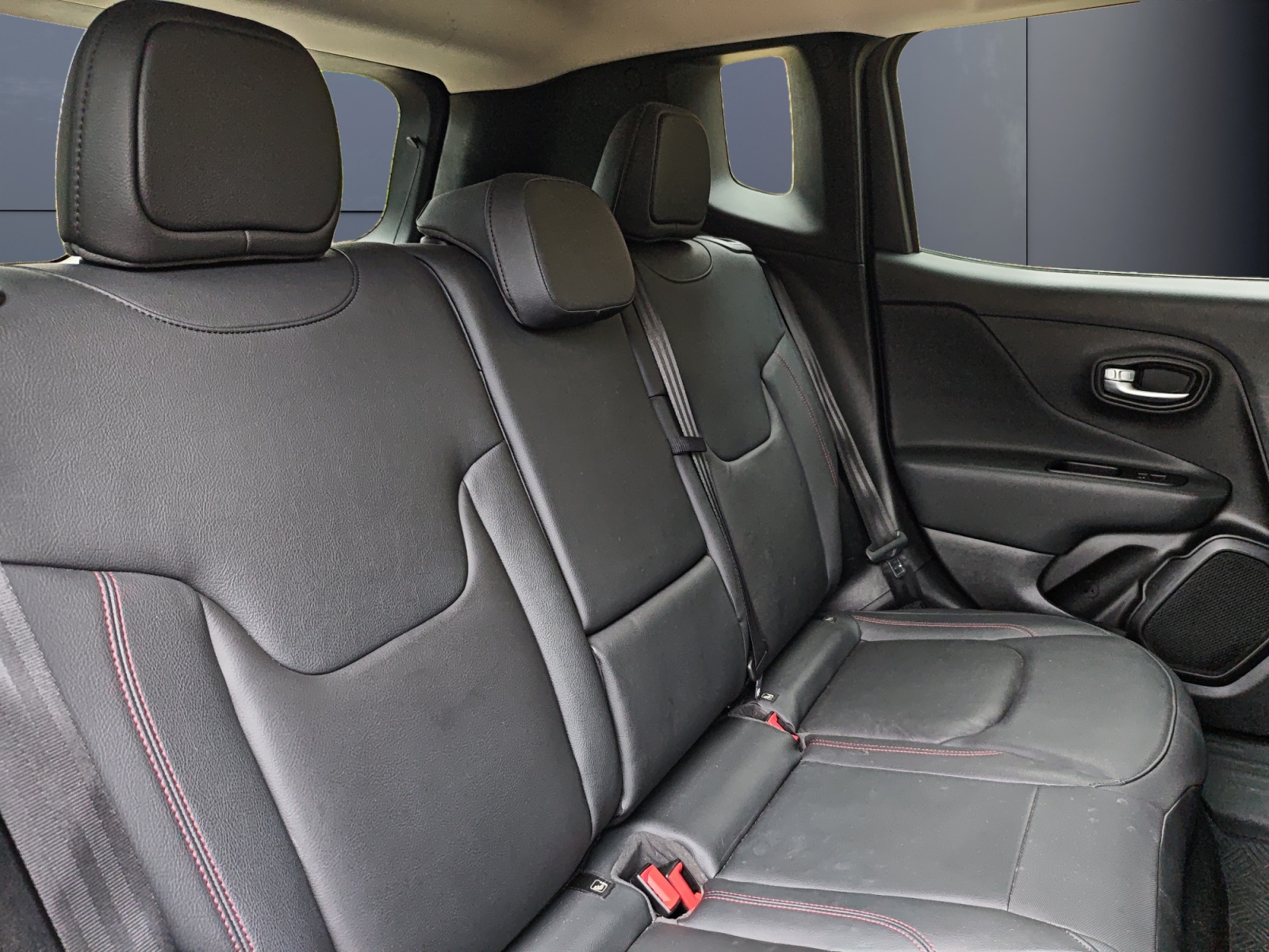 Jeep Renegade 11